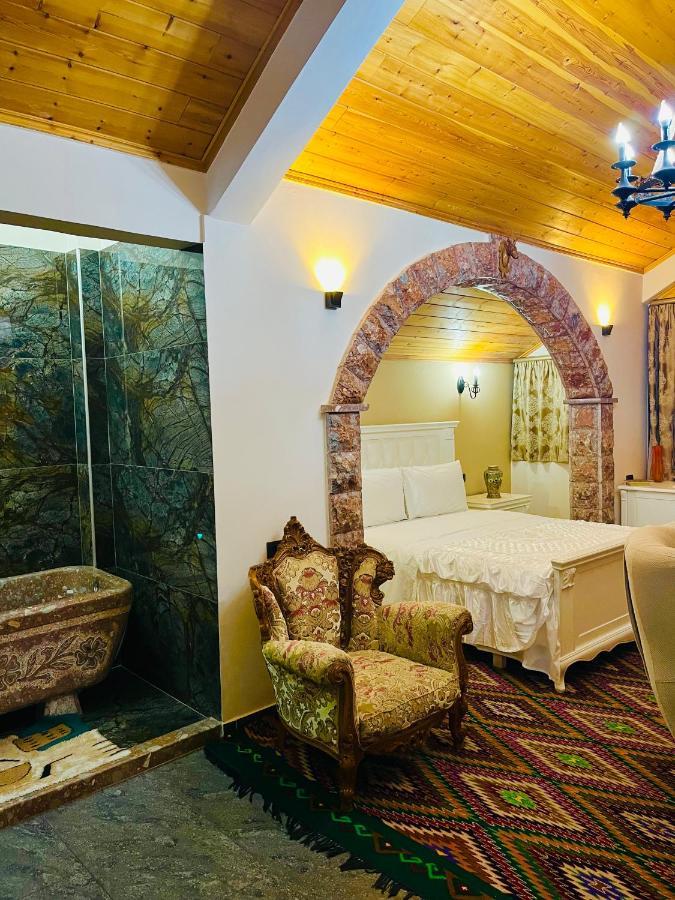 Villa Parku Rinia Korce Bagian luar foto