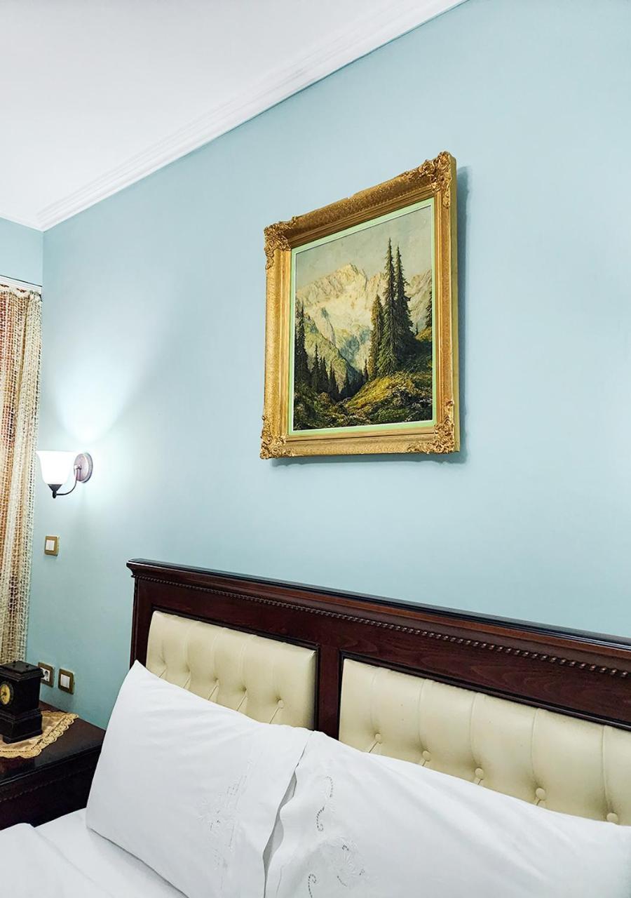 Villa Parku Rinia Korce Bagian luar foto