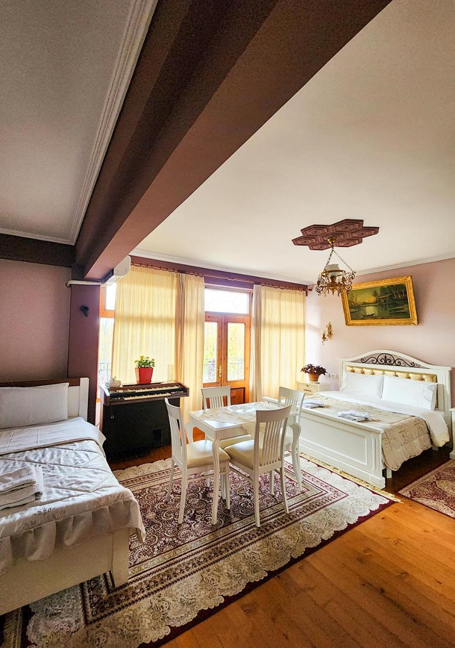 Villa Parku Rinia Korce Bagian luar foto